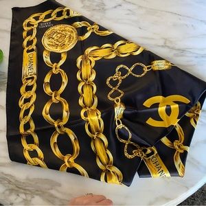 Black and gold scarf